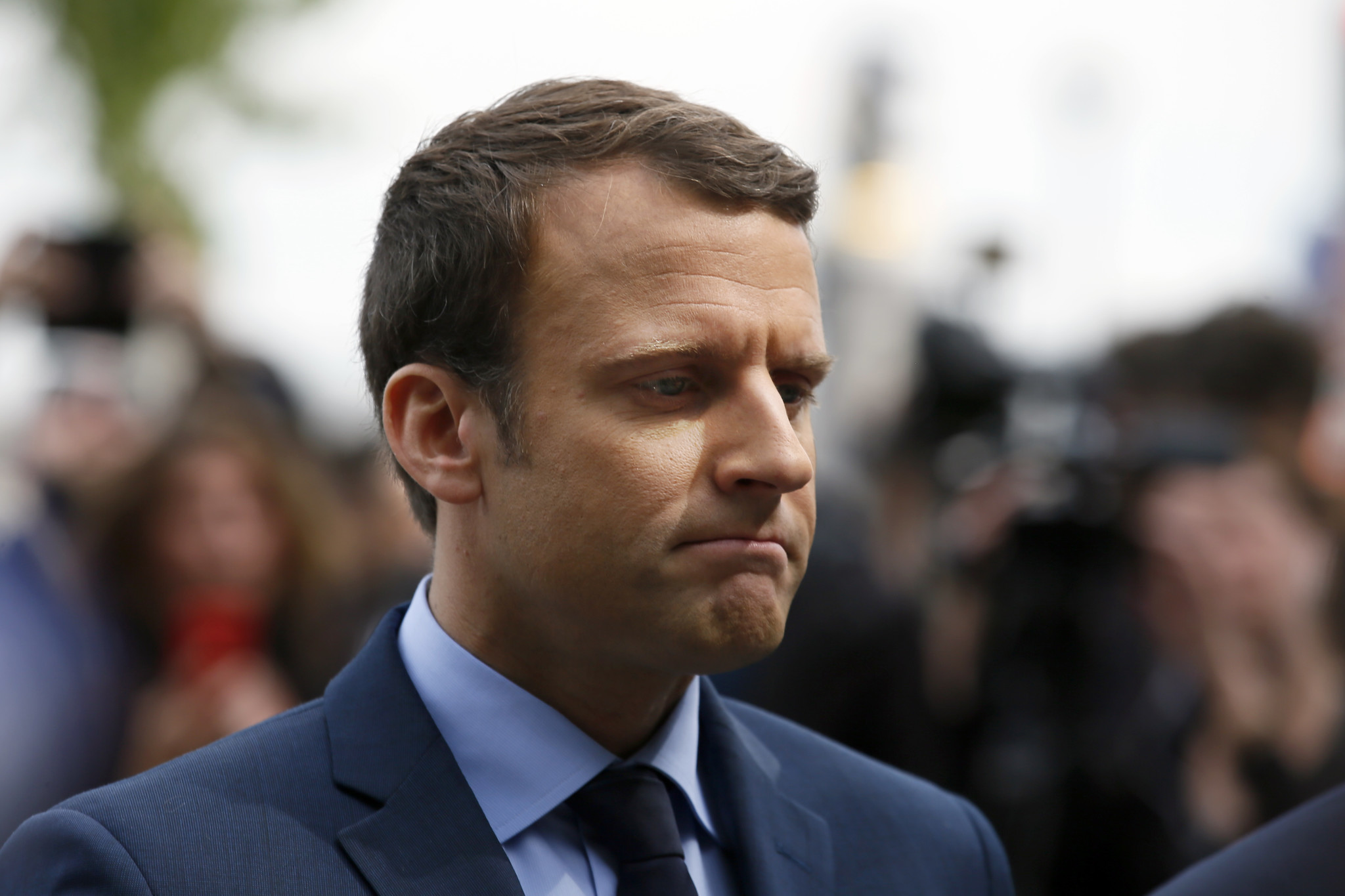 Macron Heckled by Le Pen Supporters